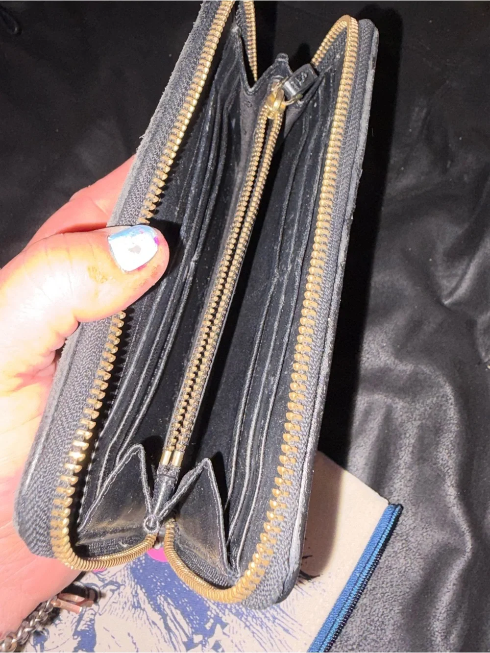Tory Burch Black Embossed Leather Card Zip Wallet